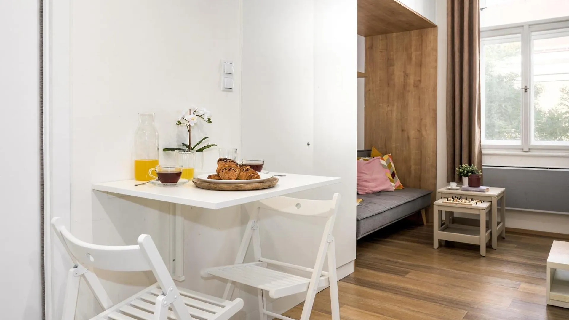 Prague Days - Cozy Studio - Netflix - Hip Karlin 0*,  Tjeckien